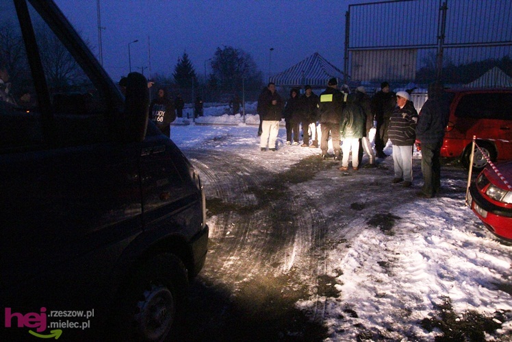 Bazar przeniesiony. Pierwszy dzień handlu na placu przy ul. Sportowej