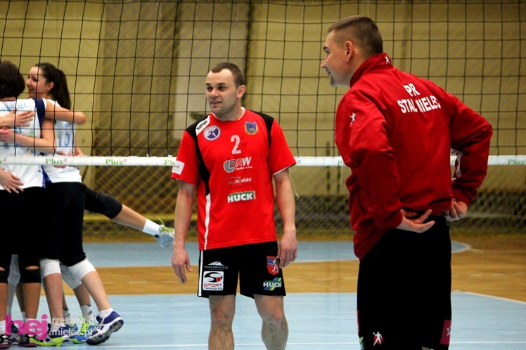 Mecz charytatywny dla Karolinki z Malinia - część I