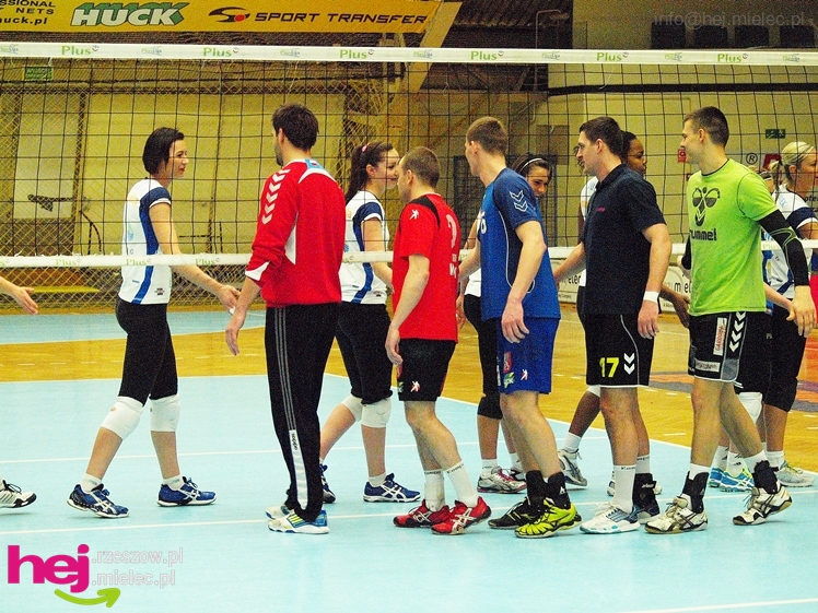 Mecz charytatywny dla Karolinki z Malinia - część II