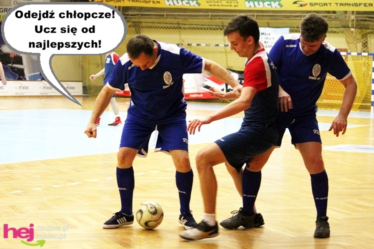 Politycy ?wyszli? z garniturów. Co z tego wynikło? [MEMY]