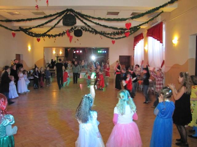 Dziecięcy karnawał  w Chorzelowie zakończony