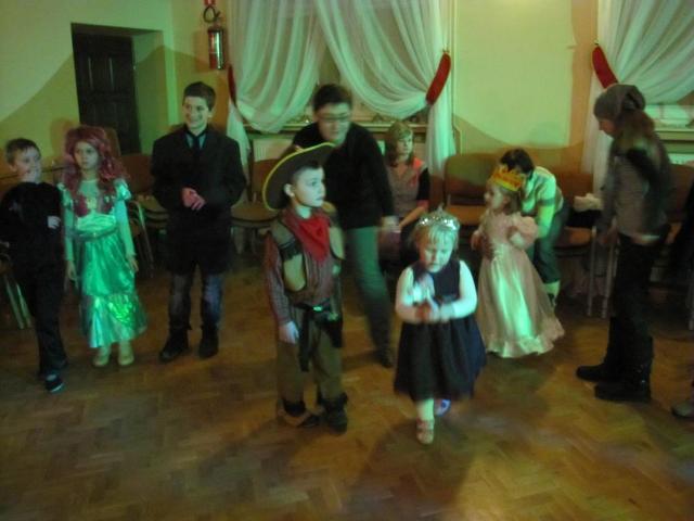 Dziecięcy karnawał  w Chorzelowie zakończony
