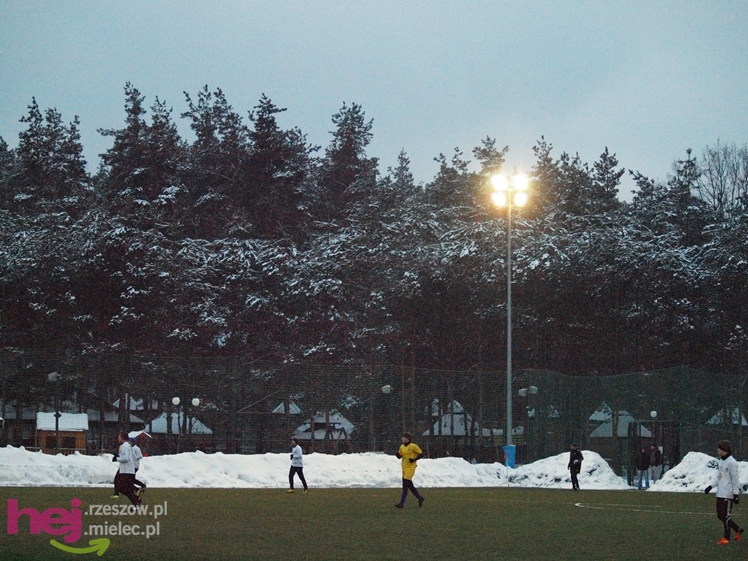 Świetny sparing FKS Stal Mielec. Biało-niebiescy ograli pierwszoligowca