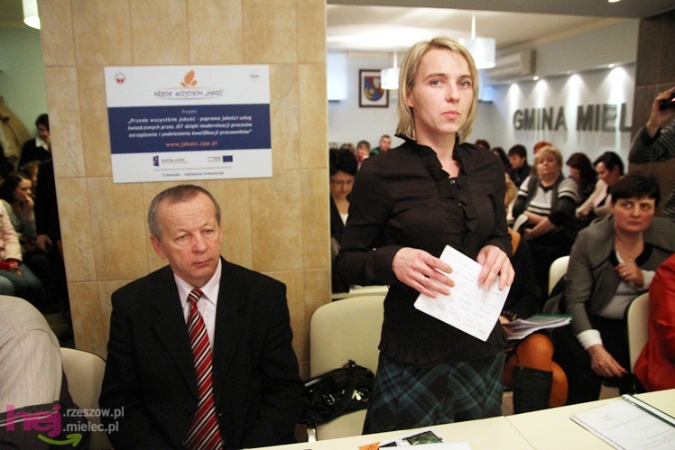 Wójt radnych nie przekonał. Szkoła w Rydzowie zlikwodowana nie będzie