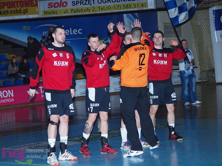 Spacerek z Miedzią Legnica. Spokojne i wysokie zwycięstwo Tauron Stali Mielec
