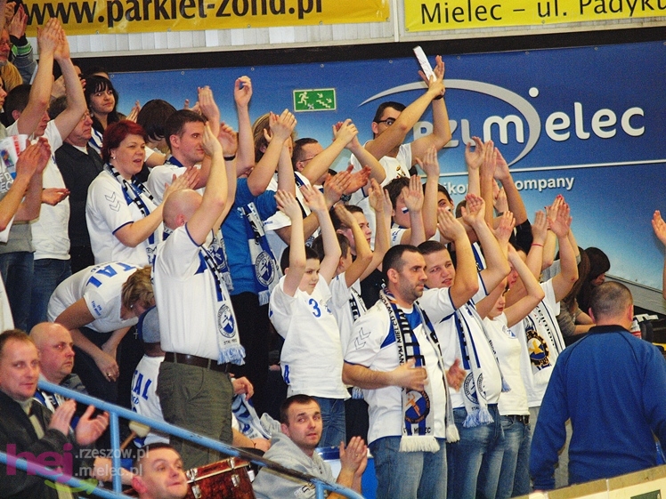 Spacerek z Miedzią Legnica. Spokojne i wysokie zwycięstwo Tauron Stali Mielec