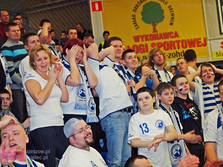 Spacerek z Miedzią Legnica. Spokojne i wysokie zwycięstwo Tauron Stali Mielec