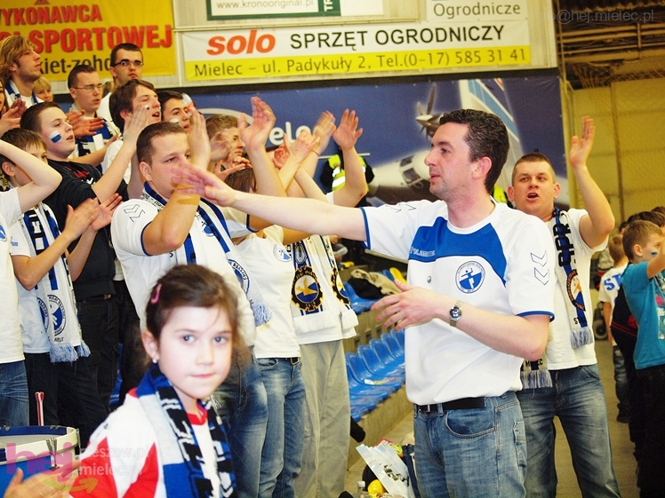 Spacerek z Miedzią Legnica. Spokojne i wysokie zwycięstwo Tauron Stali Mielec