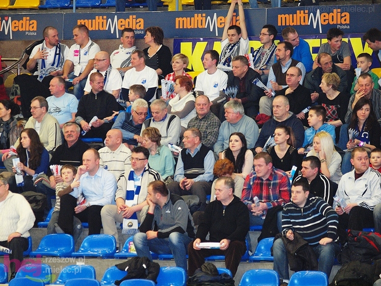 Spacerek z Miedzią Legnica. Spokojne i wysokie zwycięstwo Tauron Stali Mielec