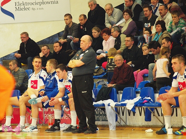 Spacerek z Miedzią Legnica. Spokojne i wysokie zwycięstwo Tauron Stali Mielec