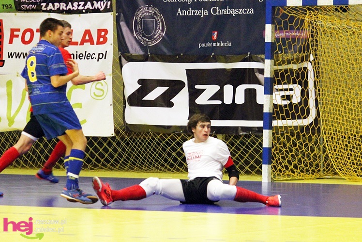 Mistrzostwa Polski U-16 w futsalu w Mielcu - DZIEŃ I