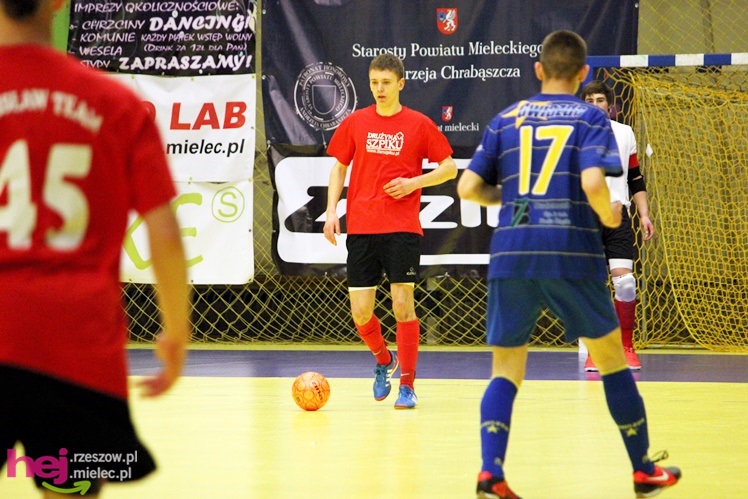 Mistrzostwa Polski U-16 w futsalu w Mielcu - DZIEŃ I