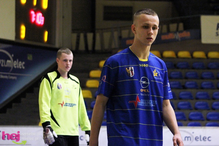 Mistrzostwa Polski U-16 w futsalu w Mielcu - DZIEŃ I