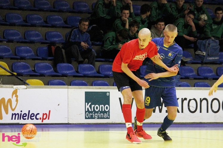 Mistrzostwa Polski U-16 w futsalu w Mielcu - DZIEŃ I