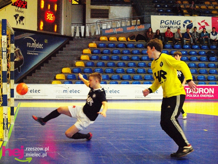 Mistrzostwa Polski U-16 w futsalu w Mielcu - DZIEŃ II