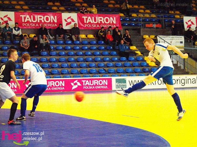 Mistrzostwa Polski U-16 w futsalu w Mielcu - DZIEŃ II