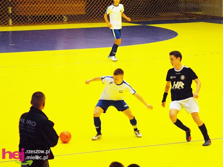 Mistrzostwa Polski U-16 w futsalu w Mielcu - DZIEŃ II