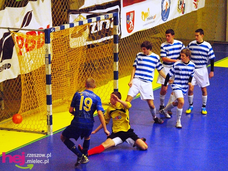 Mistrzostwa Polski U-16 w futsalu w Mielcu - DZIEŃ II