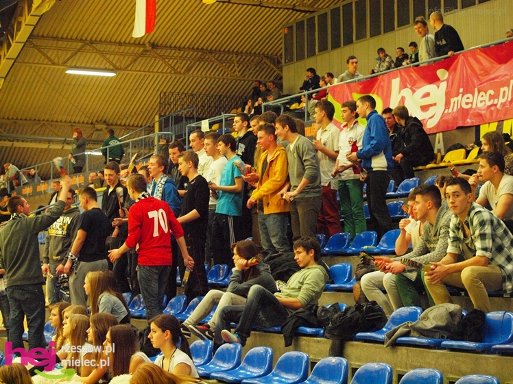 Mistrzostwa Polski U-16 w futsalu w Mielcu - DZIEŃ II