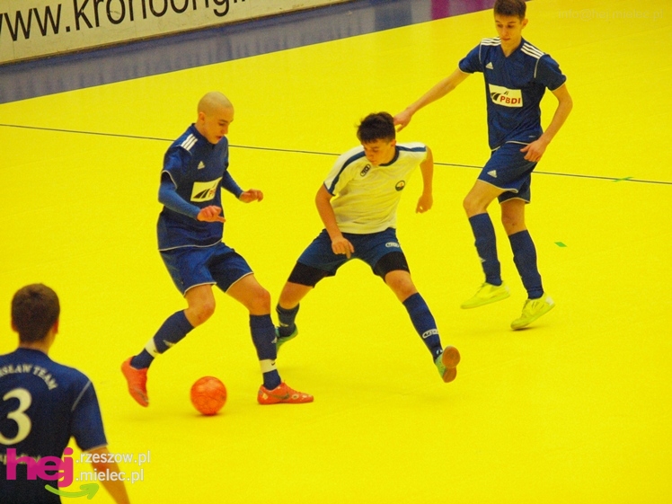 Mistrzostwa Polski U-16 w futsalu w Mielcu - DZIEŃ II