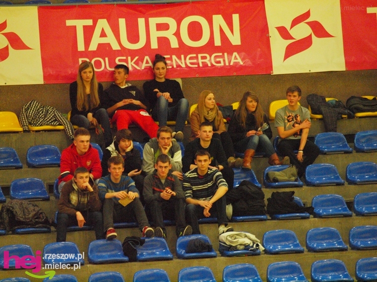 Mistrzostwa Polski U-16 w futsalu w Mielcu - DZIEŃ II