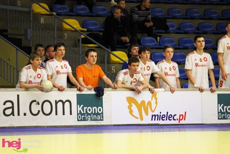 Mistrzostwa Polski U-16 w futsalu w Mielcu - DZIEŃ III