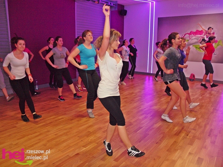 Maraton ZUMBY z okazji Dnia Kobiet w JOY Fitness Club