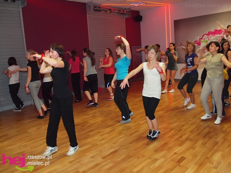 Maraton ZUMBY z okazji Dnia Kobiet w JOY Fitness Club