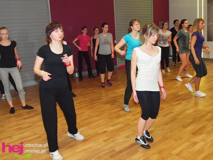 Maraton ZUMBY z okazji Dnia Kobiet w JOY Fitness Club