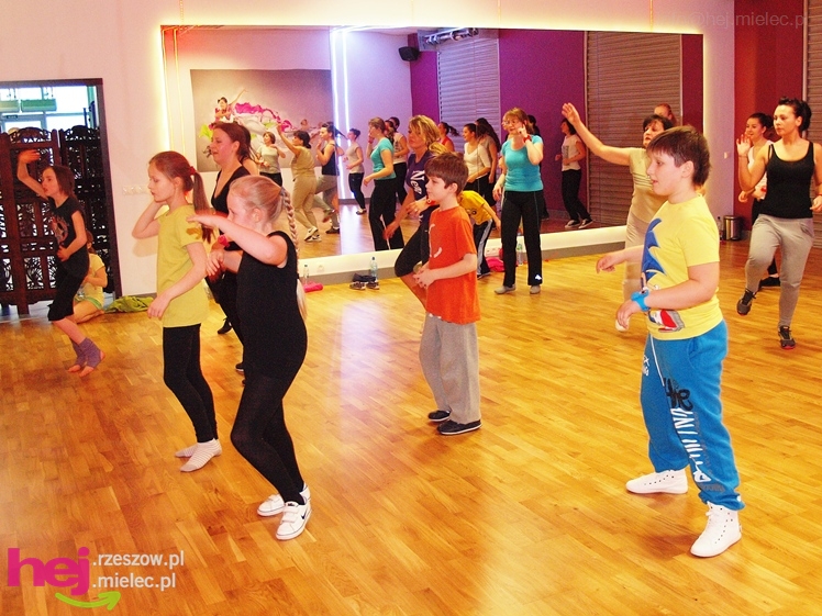 Maraton ZUMBY z okazji Dnia Kobiet w JOY Fitness Club