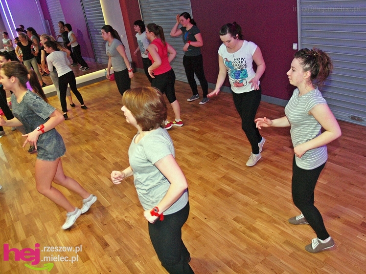 Maraton ZUMBY z okazji Dnia Kobiet w JOY Fitness Club