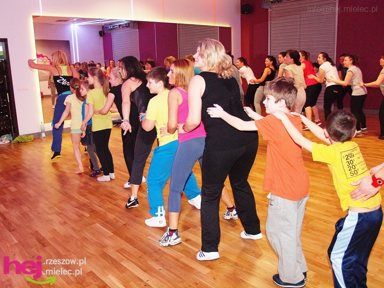 Maraton ZUMBY z okazji Dnia Kobiet w JOY Fitness Club