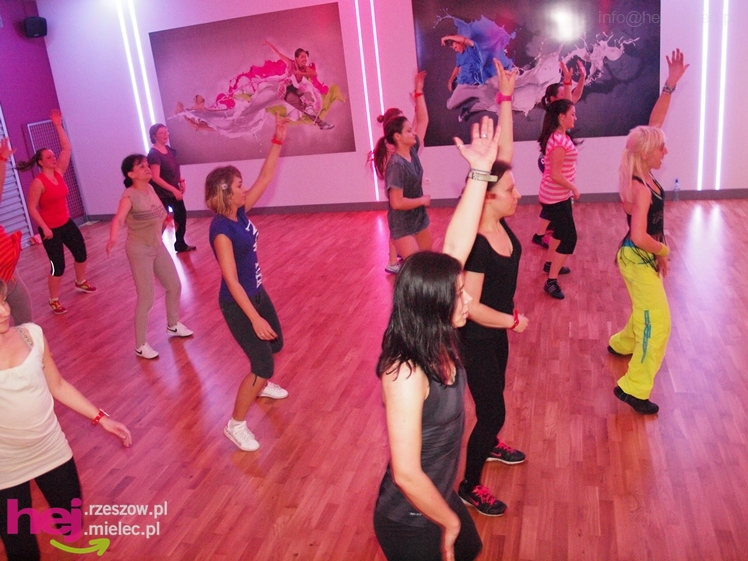Maraton ZUMBY z okazji Dnia Kobiet w JOY Fitness Club