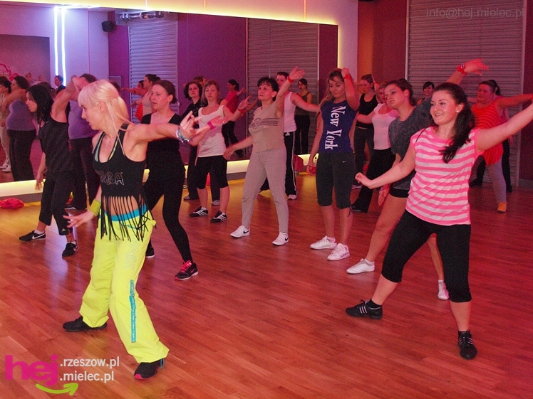 Maraton ZUMBY z okazji Dnia Kobiet w JOY Fitness Club