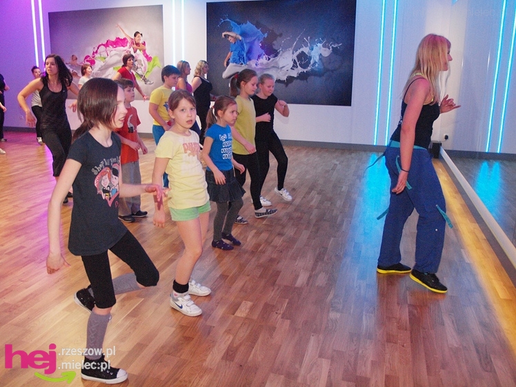 Maraton ZUMBY z okazji Dnia Kobiet w JOY Fitness Club