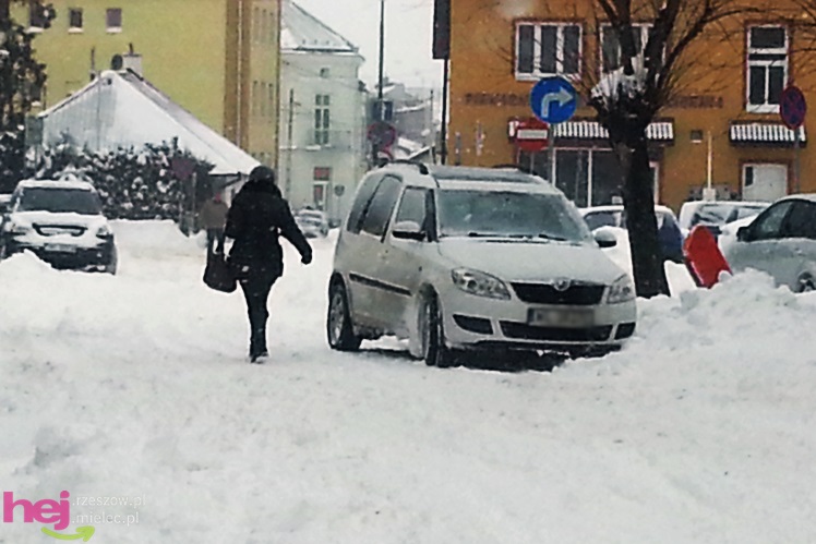 Fatalna sytuacja na drogach. 15 marca w Mielcu i okolicy