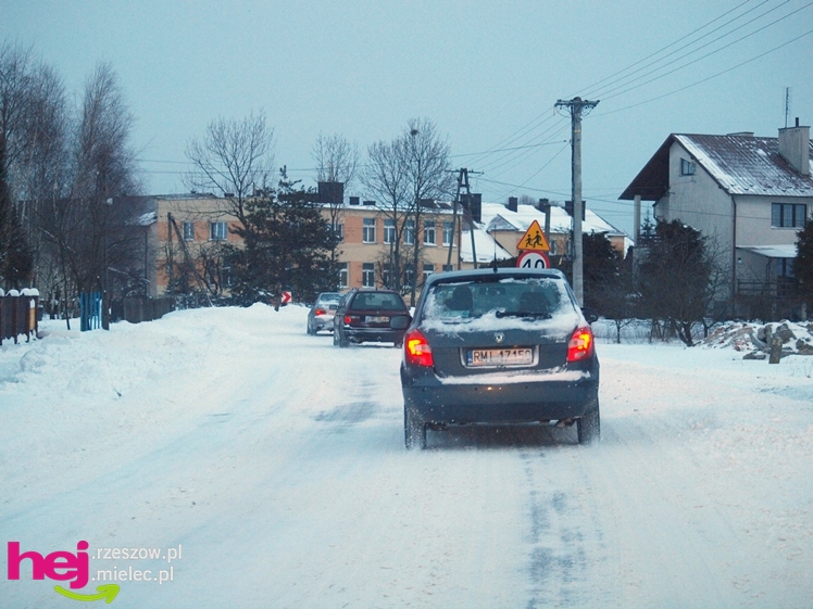 Fatalna sytuacja na drogach. 15 marca w Mielcu i okolicy