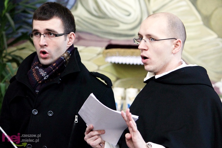 Schola Dominikańska z Lublina zaśpiewała w Mielcu