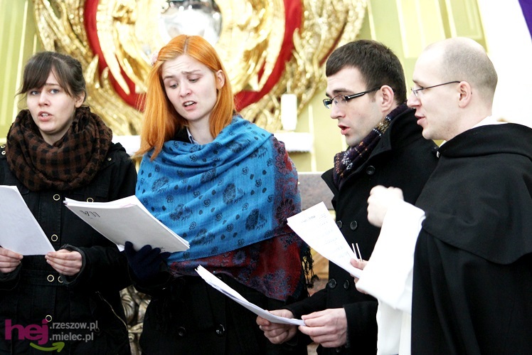 Schola Dominikańska z Lublina zaśpiewała w Mielcu