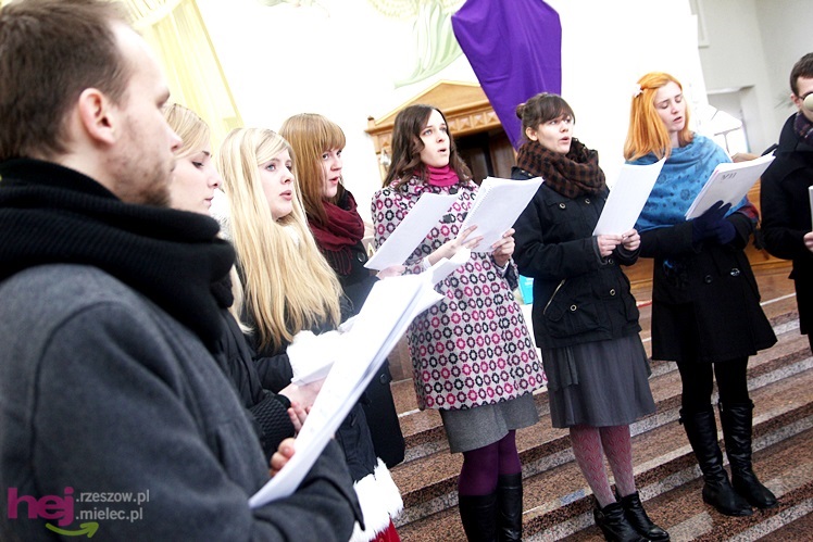 Schola Dominikańska z Lublina zaśpiewała w Mielcu