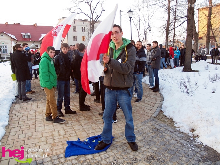 Młodzi mielczanie domagali sie odwołania rządu RP