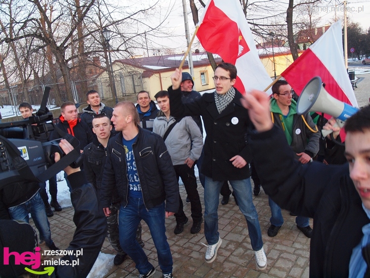 Młodzi mielczanie domagali sie odwołania rządu RP