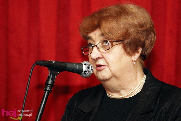 Dziewczęta z Hortus Musicus podziękowały partnerom zespołu