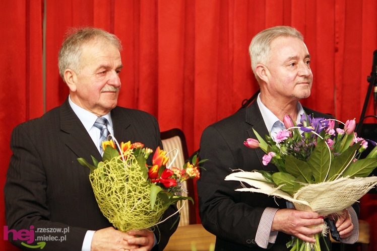 Dziewczęta z Hortus Musicus podziękowały partnerom zespołu