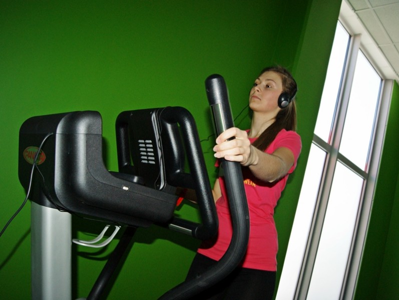 Sportowa integracja modelek  Mielec Fashion Week 2013. W JOY Fitness Club