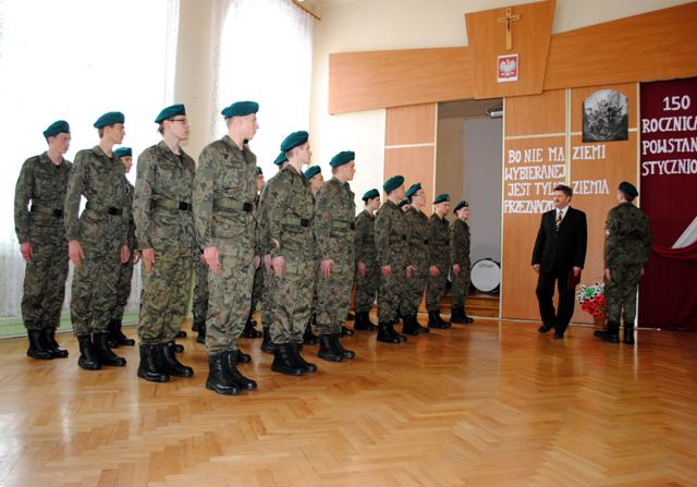 Patriotyzm w mundurze. Ślubowanie uczniów klasy wojskowej