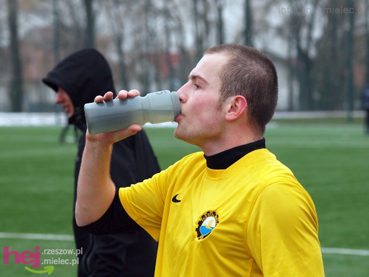 Remisowy sparing piłkarzy FKS Stal Mielec