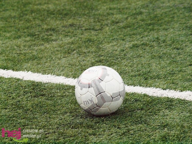 Remisowy sparing piłkarzy FKS Stal Mielec