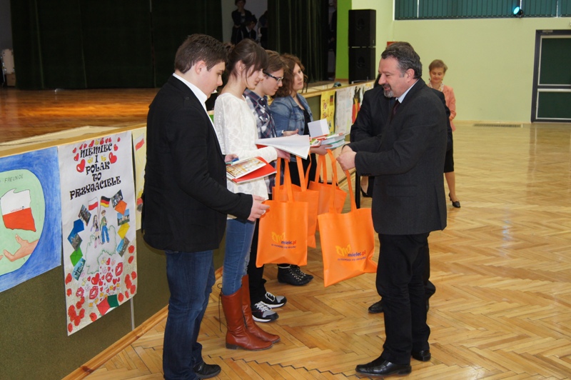 Ponad 350 uczniów rywalizowało w VI Powiatowym Dniu Języka Niemieckiego w ZSB