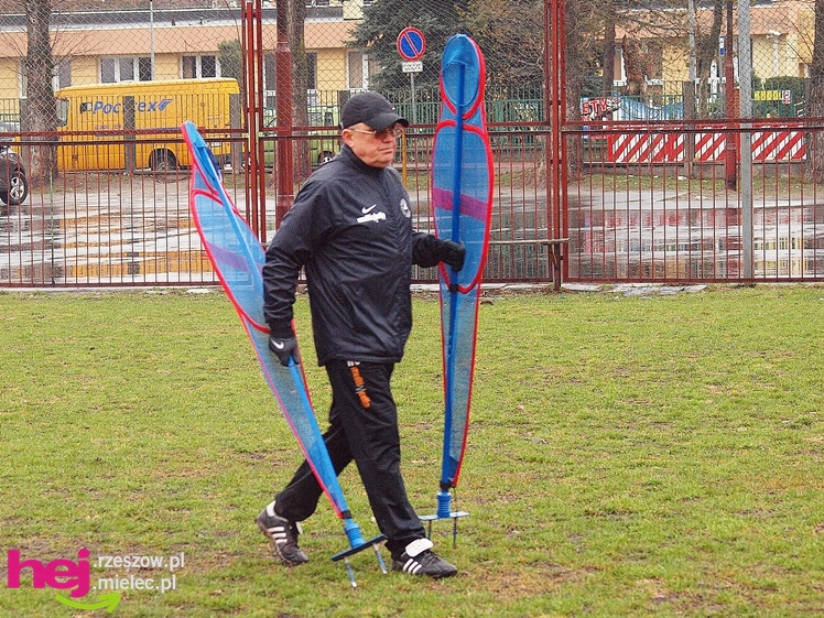 Powrót legendy! Bogusław Wyparło oficjalnie w Stali Mielec!